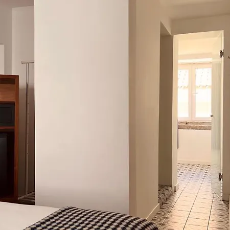 كاسا دو باتيو باي شادو 4* Lisboa
